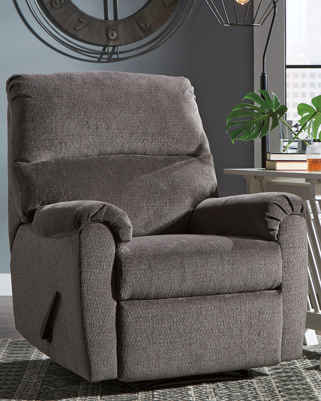 Nerviano Zero Wall Recliner